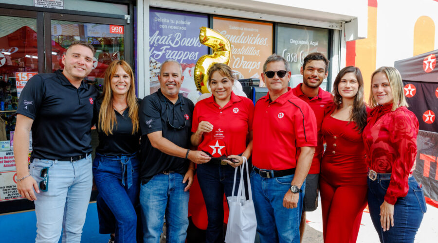 15 Años de Legado de Texaco Palmas Family Mart