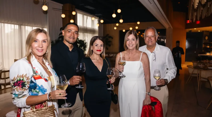 Elena Ortiz, Sr. Ortiz, Jannette Colon,Jose A.Alfredo Colon RAFI7654